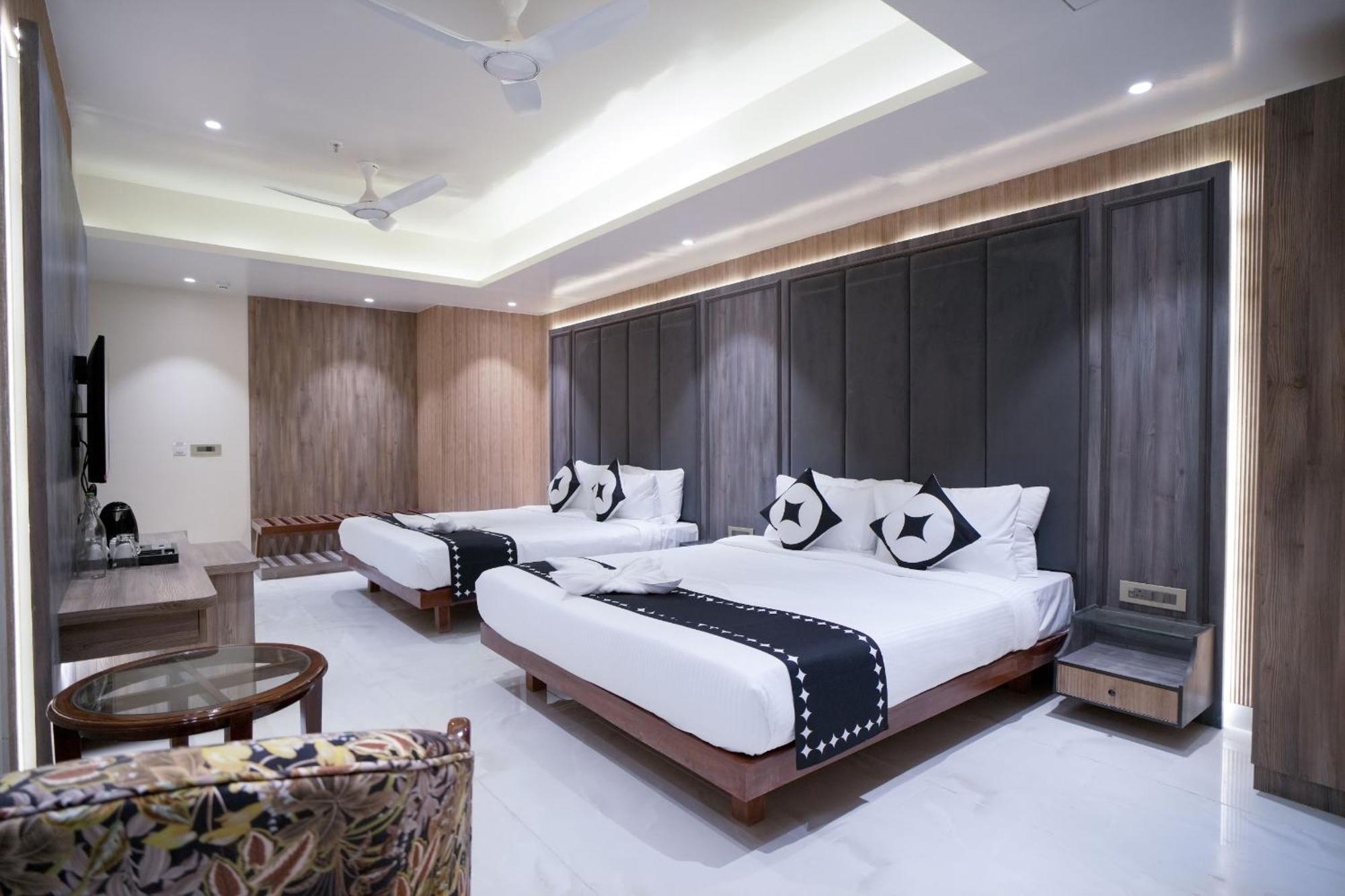 Hotel Ivy Plaza Near Igi Airport نيودلهي المظهر الخارجي الصورة